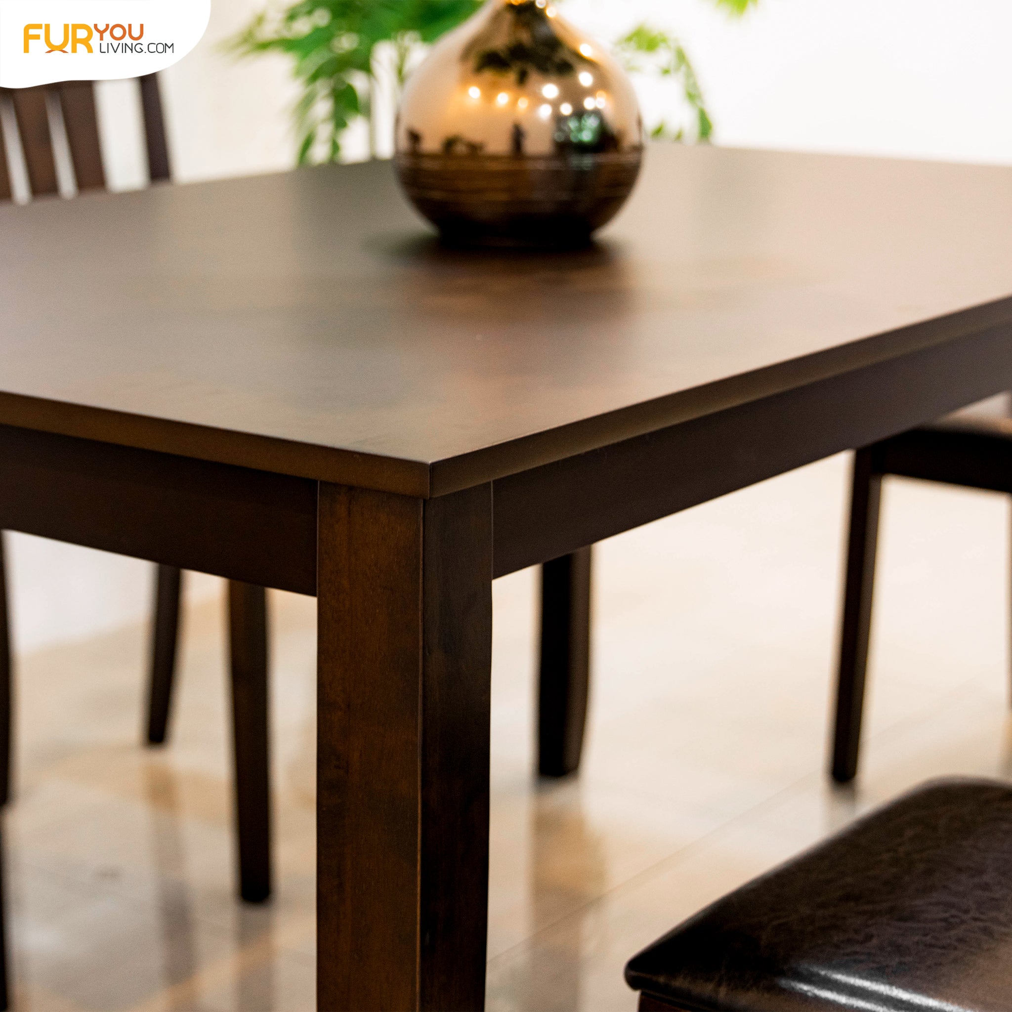 ชุดโต๊ะอาหารไม้ 1.6 ม. รุ่น ทารา TARA