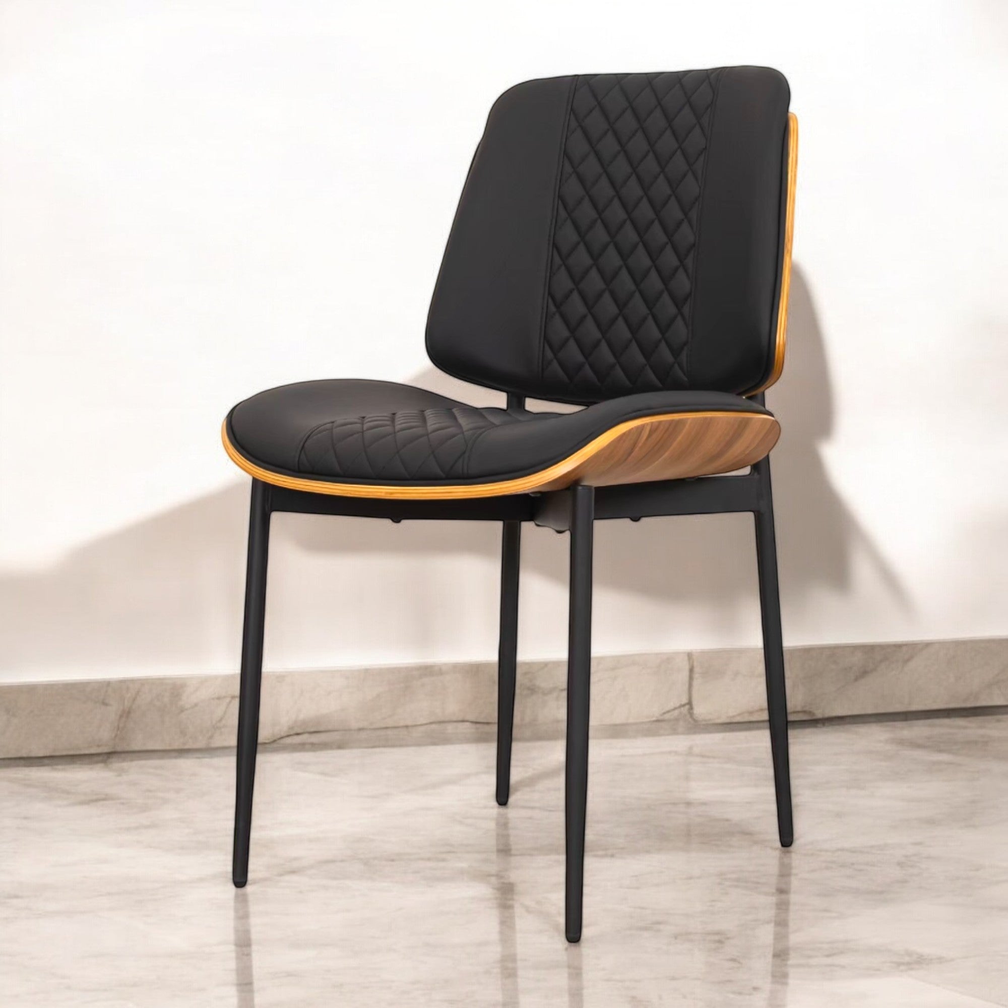 เก้าอี้อาหาร ขาดำ รุ่น ไอริส IRIS