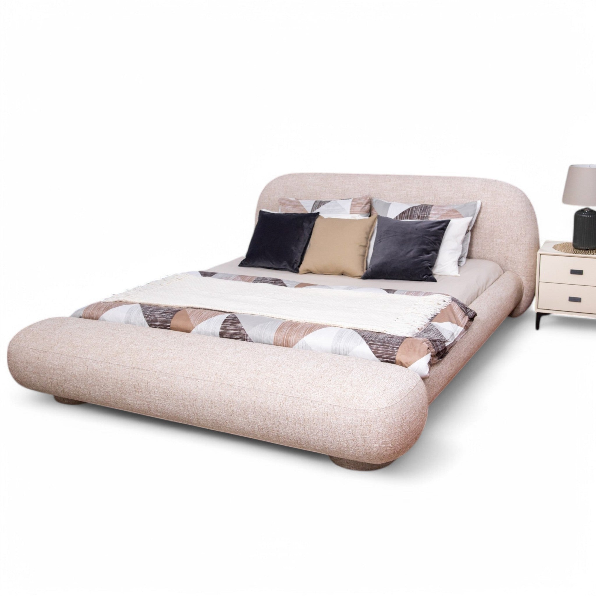 เตียงนอนผ้า "ชาล็อต CHARLOTTE" ขนาด 6 ฟุต