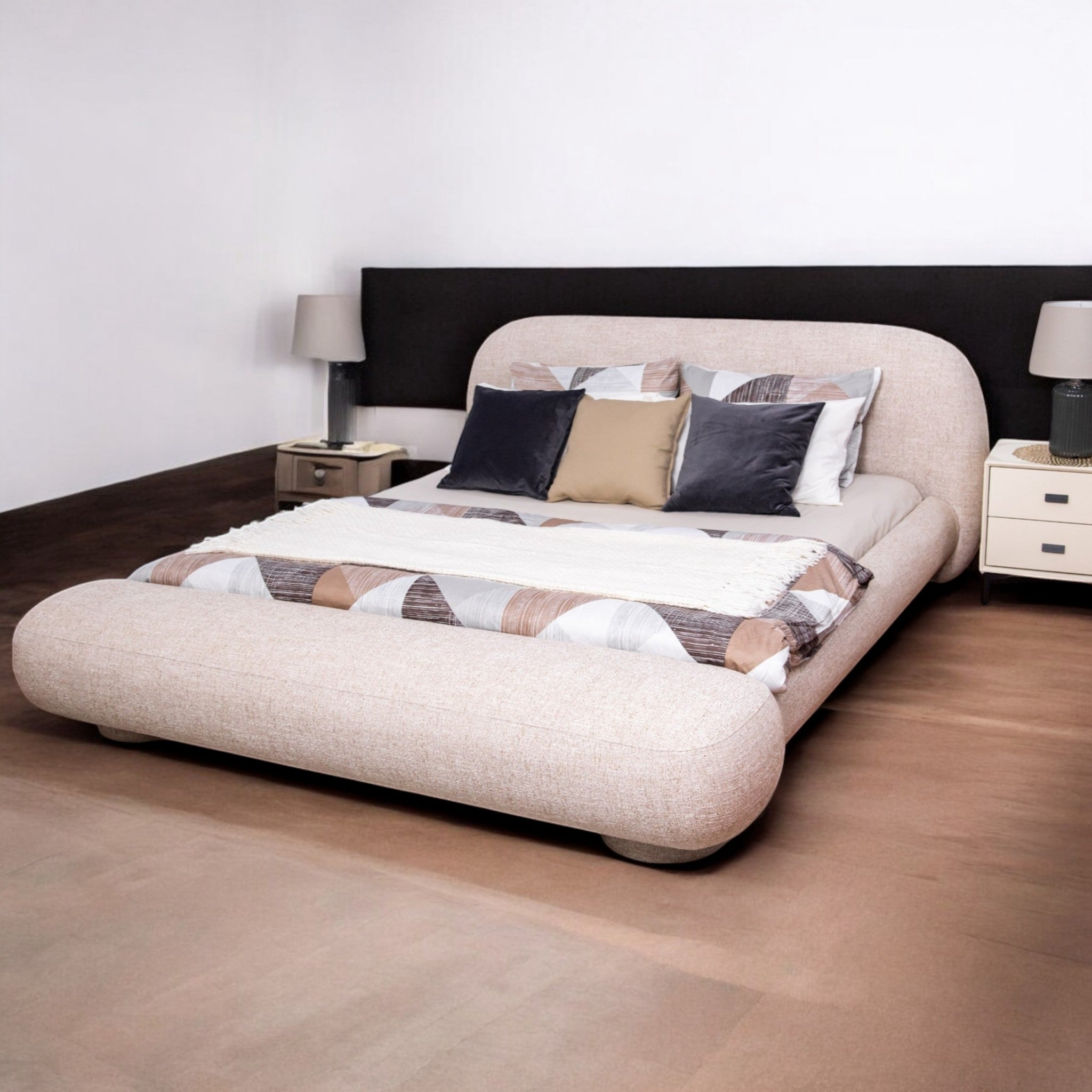 เตียงนอนผ้า "ชาล็อต CHARLOTTE" ขนาด 6 ฟุต