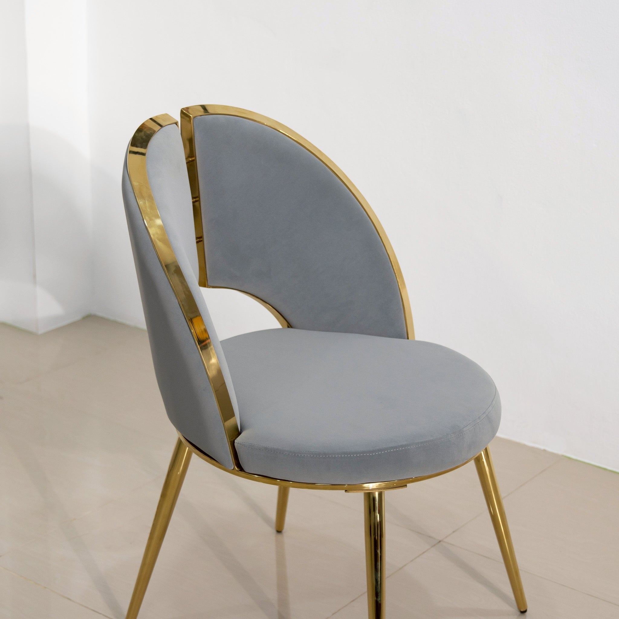 เก้าอี้อาหาร ขาสีทอง รุ่น ไวโอเล็ต Violet