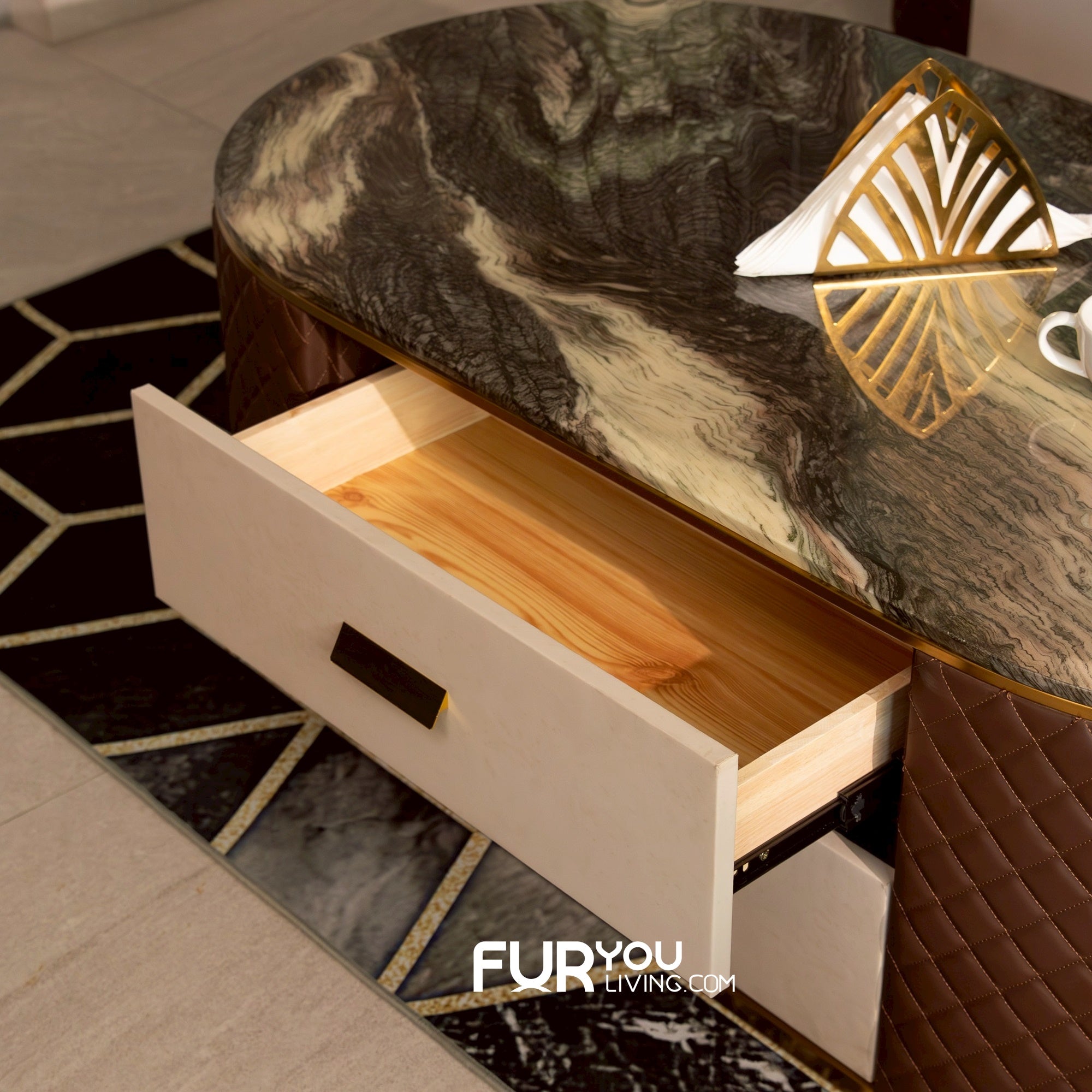 โต๊ะกลางหินอ่อน รุ่น แพททริเซีย PATRICIA