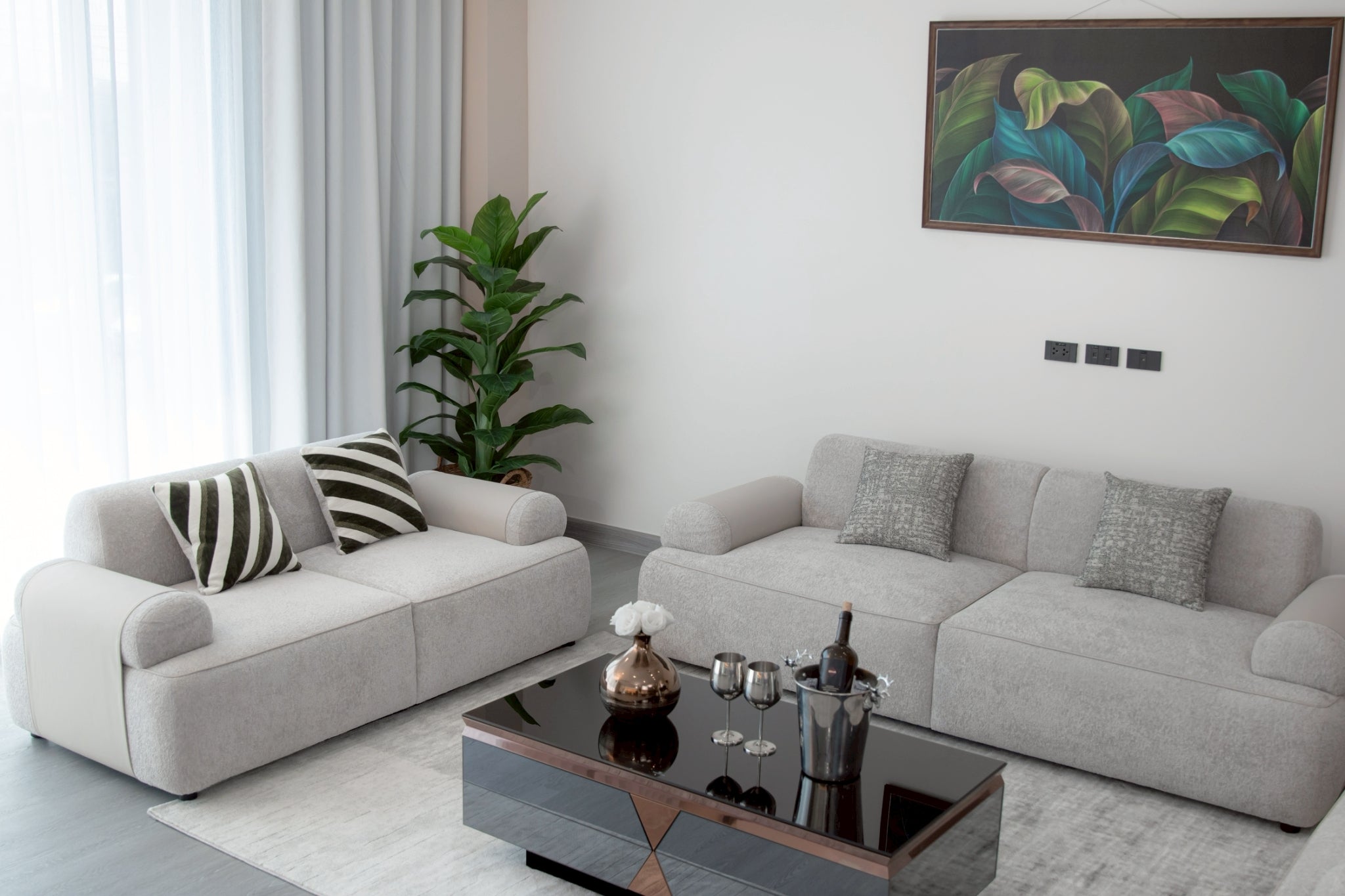โซฟา modern luxury รุ่น PRISTINE