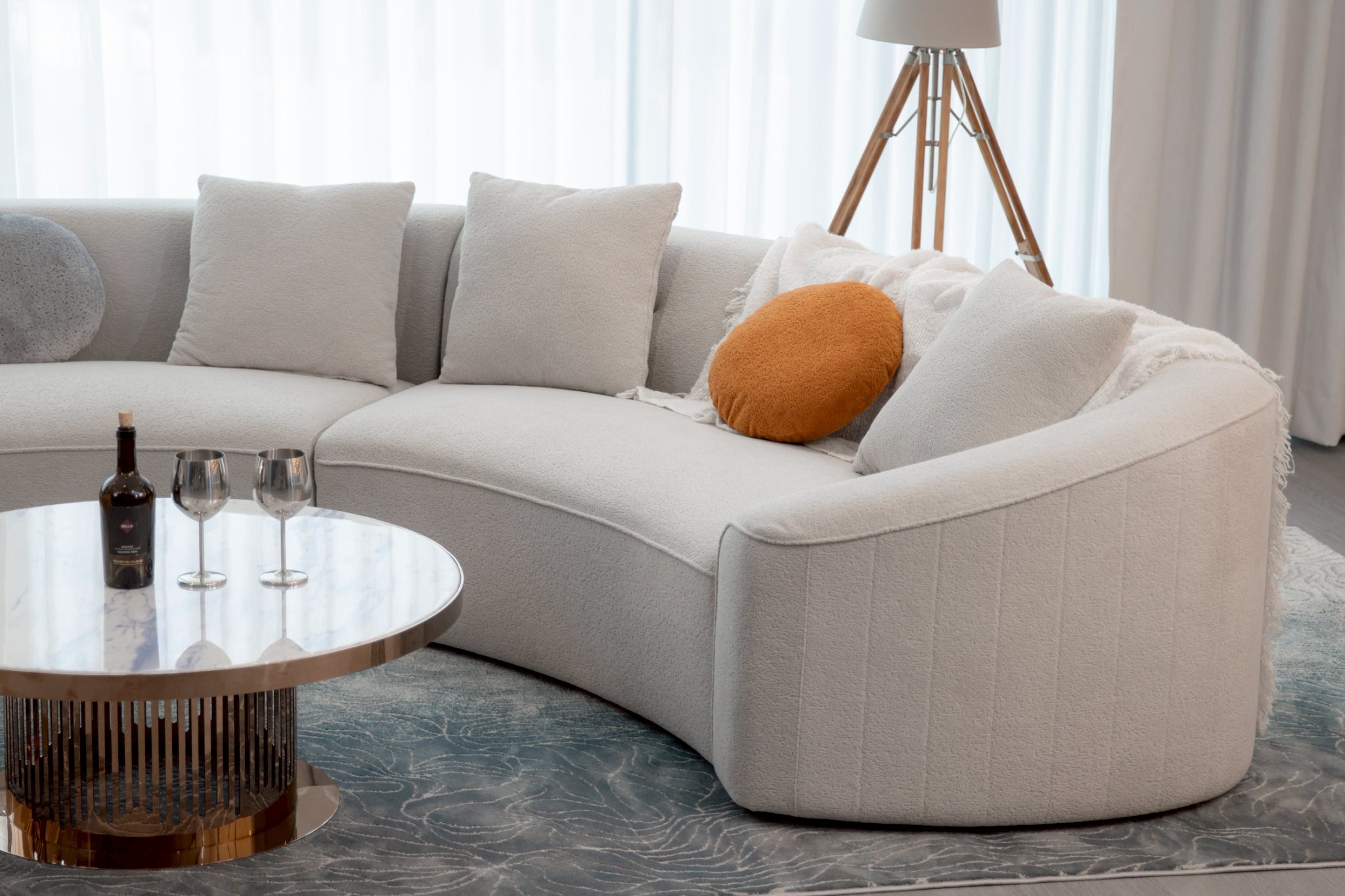 โซฟา modern luxury รุ่น VALENZA