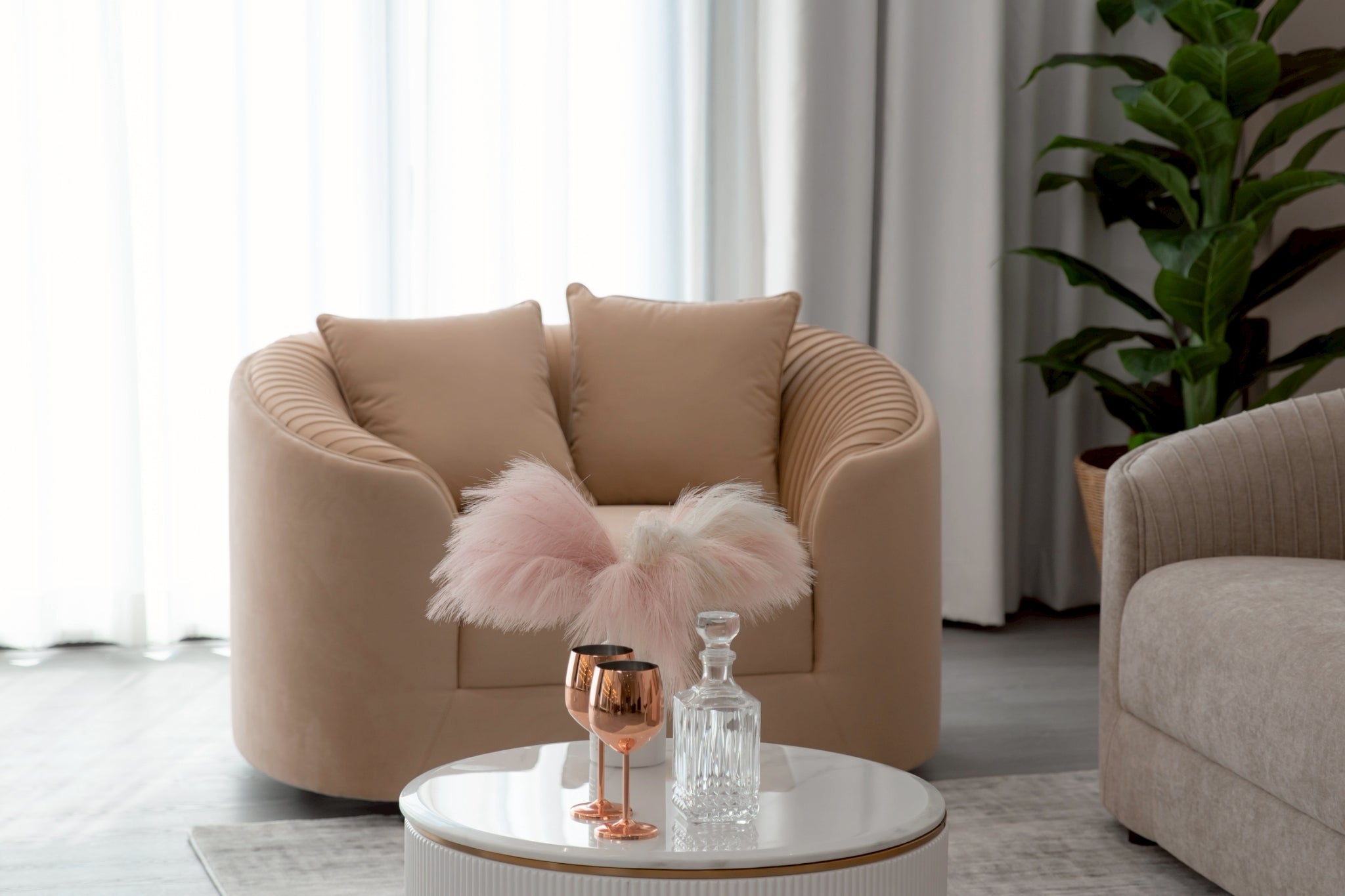 โซฟา modern luxury รุ่น LIVELY