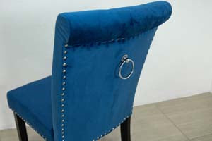 [พร้อมส่ง] เก้าอี้ทานอาหาร  รุ่น วิกตอเรีย เก้าอี้ทานข้าวไม้จริง เบาะหุ้มผ้ากำมะหยี สไตล์ลักซูรี่ ปักหมุดเงินรอบตัว