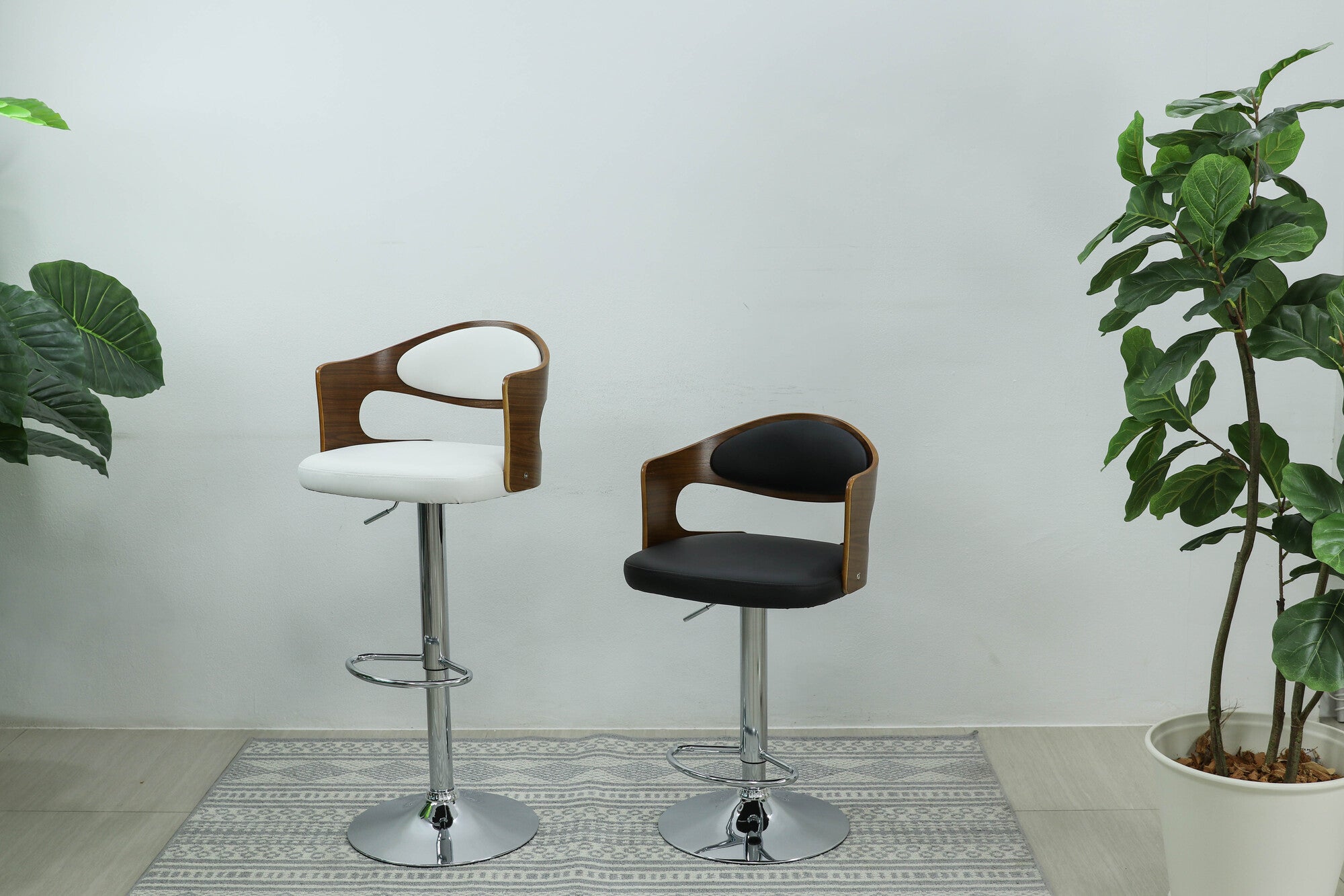 ชุดโต๊ะบาร์ไม้ รุ่น จูดี้ JUDY + เรติโอ RATIO