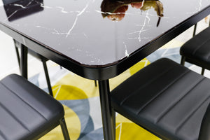 [พร้อมส่ง] ชุดโต๊ะกินข้าวพร้อมเก้าอี้ 6 ตัว ท็อปลายหินอ่อน สีดำ/สีขาว รุ่น SPIN
